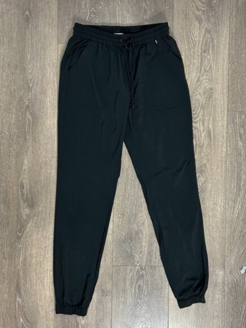Aritzia TNA Women's Speed Joggers Pant Cuff Ankle Small Black Activewear Gym - Picture 2 of 14